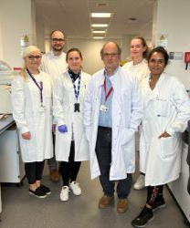 Photograph of Dr Gyorgy Fejer's lab