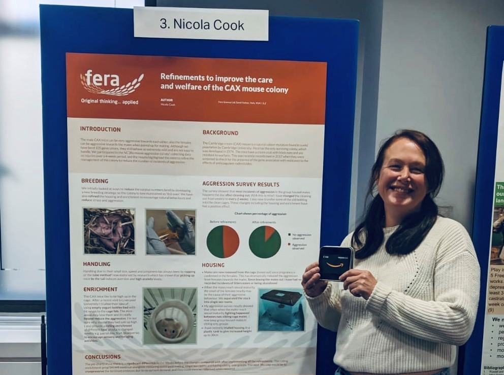 Nicola Cook (Fera Science), winner of the poster competition